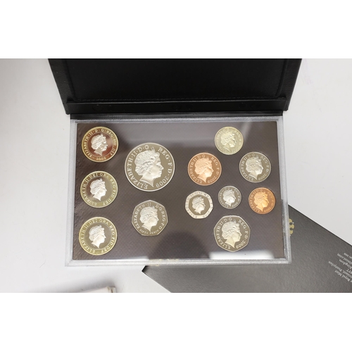 2138 - Royal Mint UK QEII proof coin year set for 2009, including the scarce Kew Gardens 50p, cased