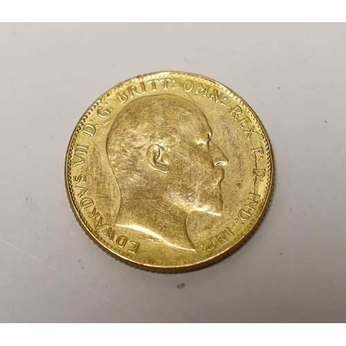 2165 - British gold coins, Edward VII sovereign 1904,