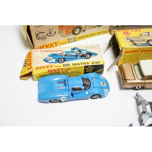 257 - Eight boxed Dinky Toys including two (109) Gabriel Model T Fords, (987) ABC TV Mobile Control Room, ... 