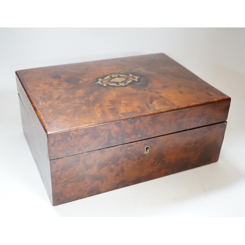 416 - A Late 19th century burr yew and brass inlaid jewellery box, with lift out compartment and key, 28cm... 