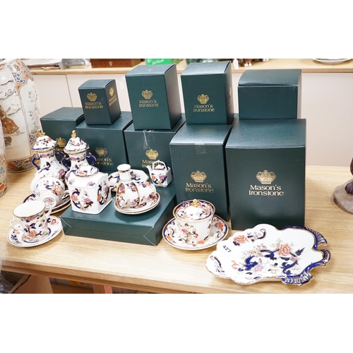 427 - A quantity of mixed Masons Mandalay china, some items with boxes, largest 29cm widely