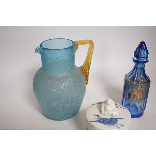 434 - * * A  19th century Japanese Hirado blue and white cylindrical box and cover, height 8cms, a gold cl... 