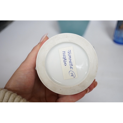 434 - * * A  19th century Japanese Hirado blue and white cylindrical box and cover, height 8cms, a gold cl... 