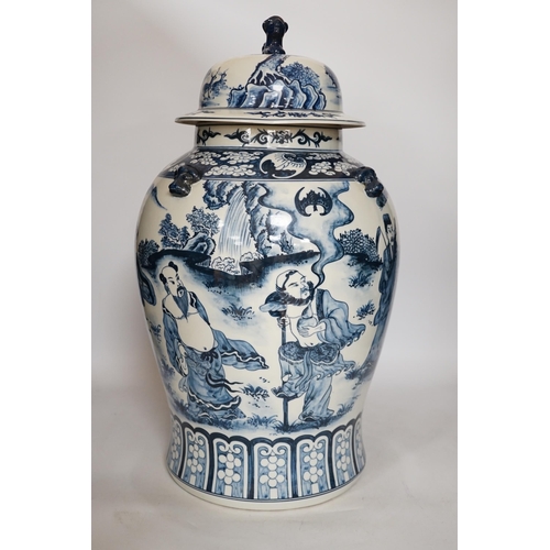 438 - A large blue and white Chinese jar and cover, 46cm high