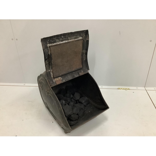 46 - A Victorian toleware coal scuttle and scoop, width 32cm, height 42cm