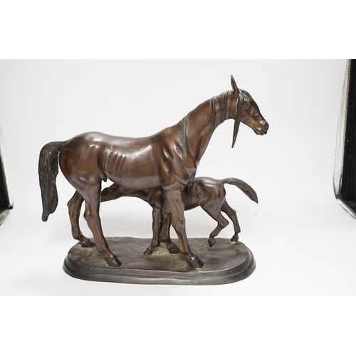 468 - A modern bronze mare and foal, 32cm long