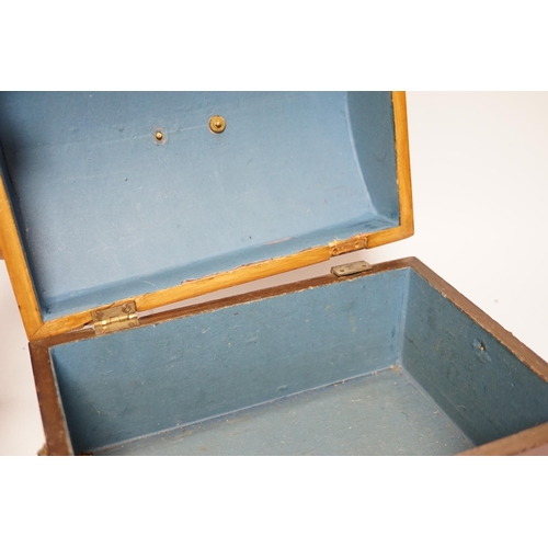 469 - A George III domed box and two Sorrento ware boxes, largest 28cm