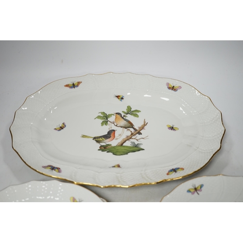 490 - A set of four Herend Rothschilds birds porcelain dishes and a serving dish (5)