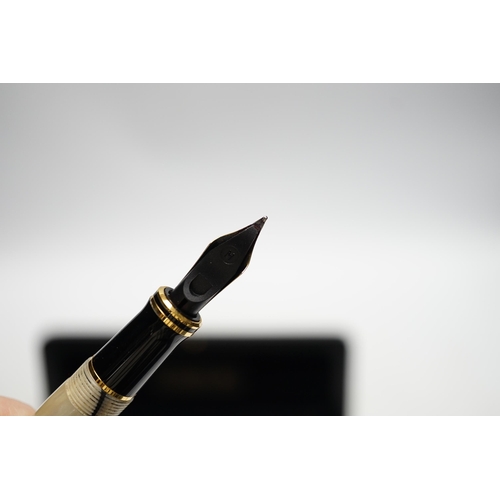 529 - A 1980s Newhaven Parker Duofold Centennial fountain pen M nib, fully boxed with additional EF nib... 