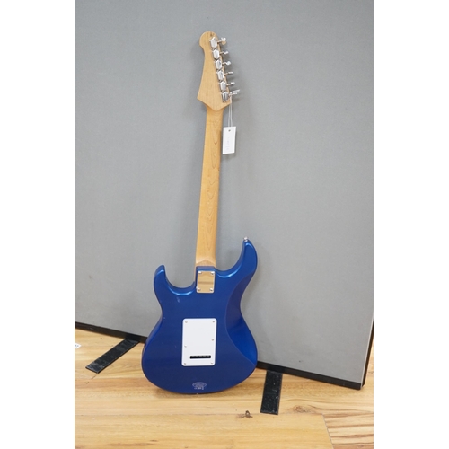 565 - A Yamaha Pacifica electric guitar