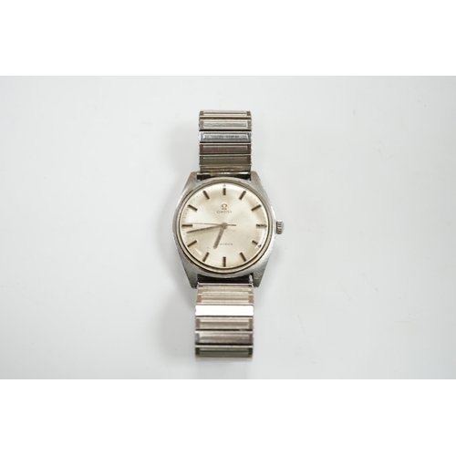 962 - A gentleman's 1970's stainless steel Omega manual wind wrist watch, with baton numerals, cased diame... 