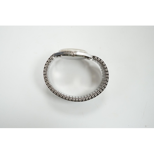 962 - A gentleman's 1970's stainless steel Omega manual wind wrist watch, with baton numerals, cased diame... 