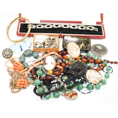 982 - A group of assorted antique and later jewellery, including costume, paste set bracelet, gold plated ... 