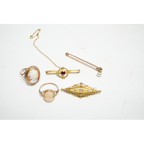 984 - A late Victorian 15ct gold and three stone diamond chip set brooch, 43mm, an early 20th century yell... 