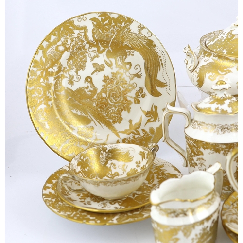 138 - An extensive Royal Crown Derby Gold Aves dinner and tea service, the majority for twelve place setti... 