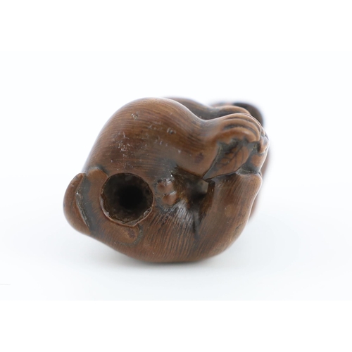 153 - * * A Japanese carved wood netsuke of an ape, Tamba School, 19th century, with inlaid eyes, 3.4cmPro... 