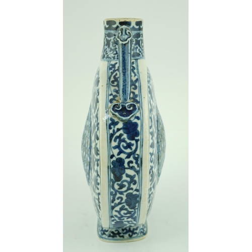 198 - A Chinese blue and white moonflask, Daoguang six character mark and of the period, with honeycomb pi... 