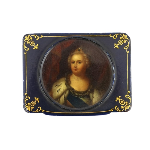 76 - * * A Russian lacquer Catherine II portrait snuff box, by Lukutin, c.1840, painted with a miniature ... 