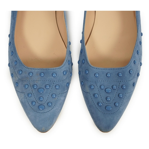 1062 - A pair of Tod's lady's light blue suede leather studded ballet flats, size 40.5