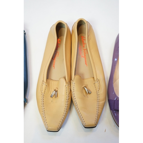 1067 - Three pairs of Salvatore Ferragamo flat lady's shoes, blue and white, mauve with fabric bow and ligh... 