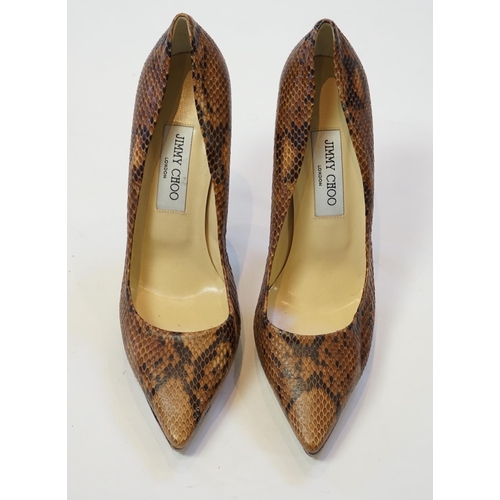 1073 - A pair of Jimmy Choo lady's snakeskin platform pumps in brown and black, 5" heels, with dust ba... 