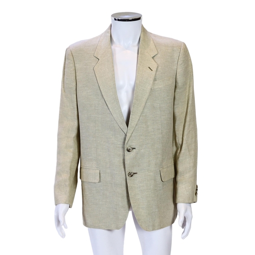 1088 - A Paul Smith gentlemen's beige linen single breasted suit, approx size 42" jacket. 36" tro... 