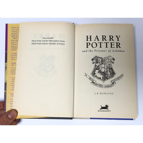 384 - ° ° Rowling, J.K - Harry Potter and the Prisoner of Azkaban. First Edition (early reprint). armorial... 