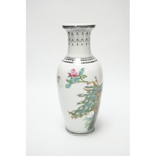 423 - A Chinese famille rose vase, 25cm