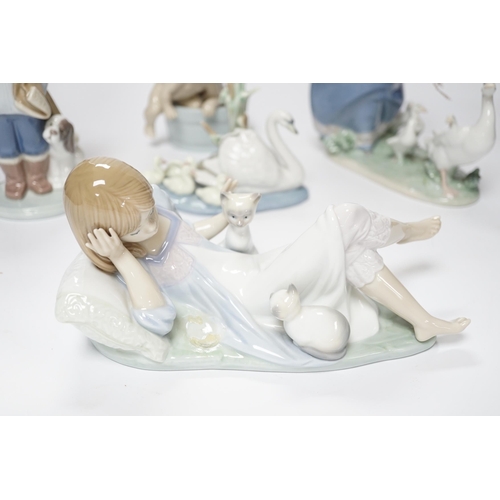 432 - Five Lladro figure groups, Follow Me, Hurry Up, Bathtime, Interrupted Nap and another, four boxed,... 