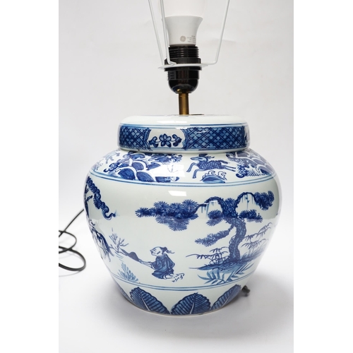 446 - A modern Chinese blue and white table lamp, 22cm to top of porcelain