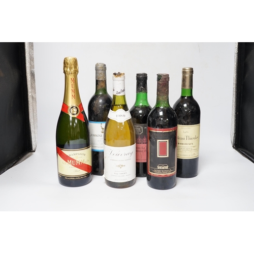 449 - Five various bottles of wine to include Chateau La Tour St. Bonnet 1972, Vouvray 1989, Domaine La Gr... 