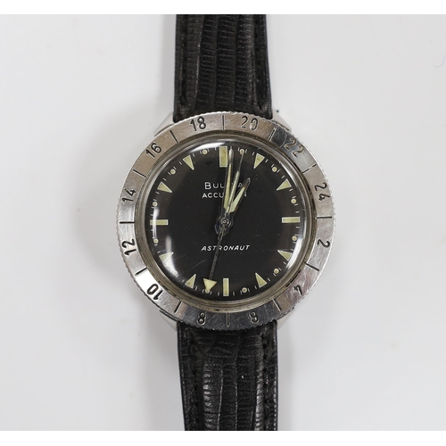 966 - A gentleman's stainless steel Bulova Accutron Astronaut wrist watch, on a leather strap, cased diame... 