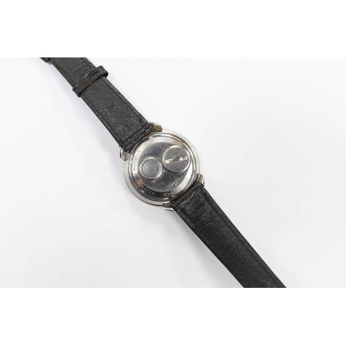 966 - A gentleman's stainless steel Bulova Accutron Astronaut wrist watch, on a leather strap, cased diame... 