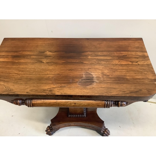 1040 - A William IV rosewood folding card table, width 90cm, depth 43cm, height 77cm