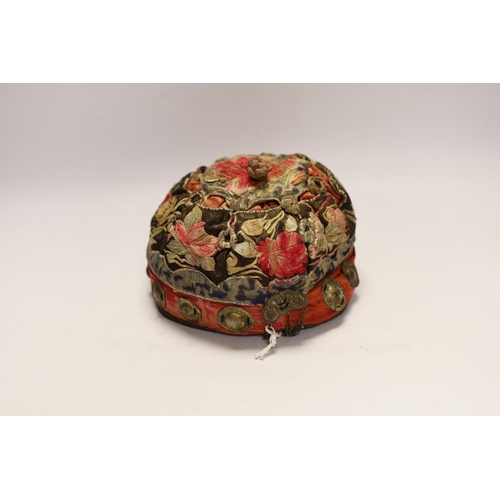 1263 - A Chinese metal mounted and embroidered skull cap