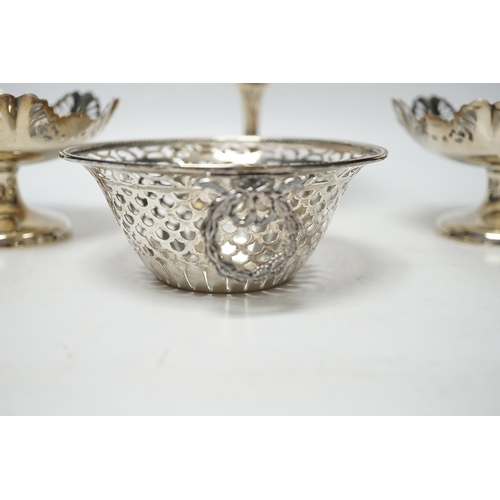 858 - A pair of George VI pierced silver pedestal bon bon dishes, Viners Ltd, Sheffield, 1947, 11.7cm and ... 