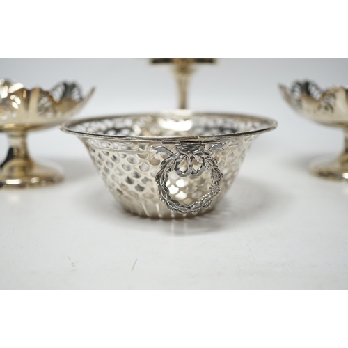 858 - A pair of George VI pierced silver pedestal bon bon dishes, Viners Ltd, Sheffield, 1947, 11.7cm and ... 