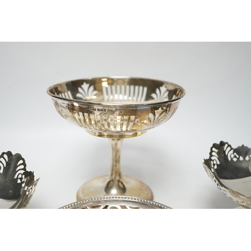 858 - A pair of George VI pierced silver pedestal bon bon dishes, Viners Ltd, Sheffield, 1947, 11.7cm and ... 