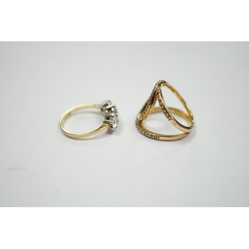 905 - A 9ct gold and three stone simulated diamond ring and a gilt 925 ring.