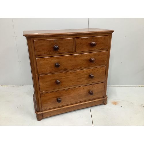 1100 - A Victorian mahogany five drawer chest, width 104cm, depth 48cm, height 104cm