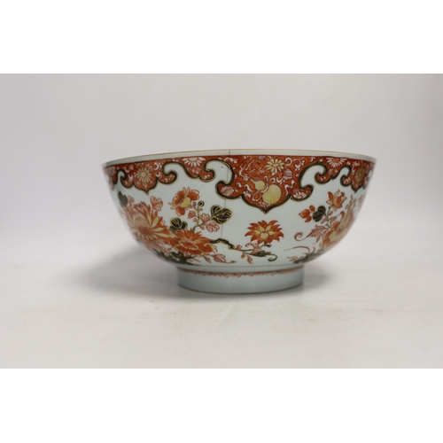 1330 - An 18th/19th century Chinese bowl and five plates, bowl 10cm high