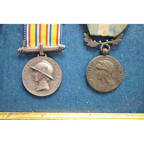 285 - Eighteen French medals, including The War Cross, TOE French Legion Cross, Medal of Honour, Croix du ... 