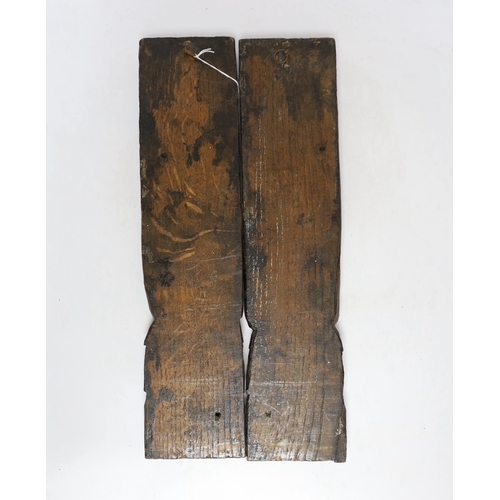 333 - A pair of 17th century carved oak figural jambs, 43.5cm