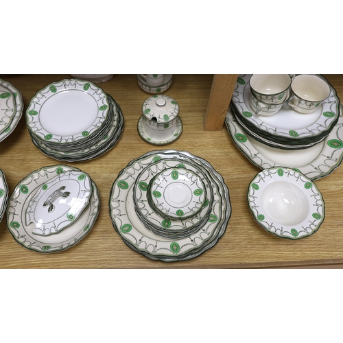 337 - An extensive Royal Doulton Countess pattern tea, dinner and dessert service, approx. 150 pieces... 