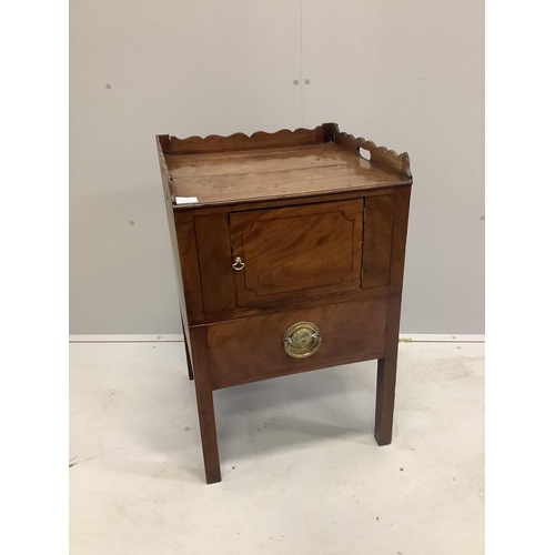 35 - A George III mahogany tray top commode, width 50cm, depth 48cm, height 79cm