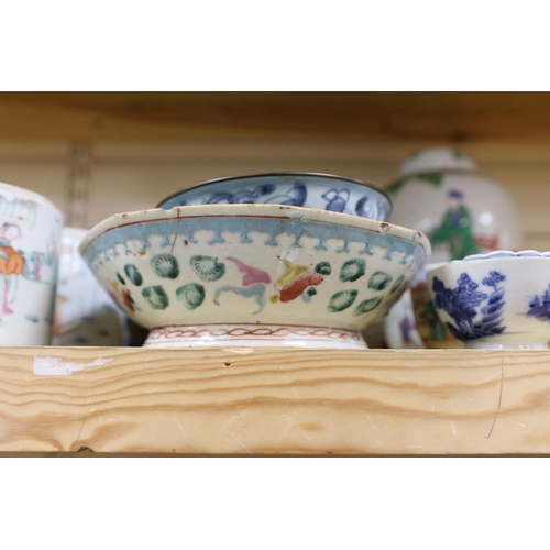 440 - A group of Chinese blue and white and enamelled porcelain jars, plates and bowls, 18th century and l... 