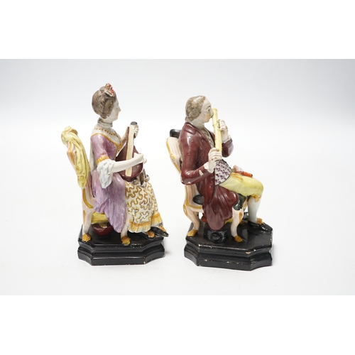 450 - A pair of Staffordshire pearlware figures of musicians seated on chairs, c.1825, 14cm