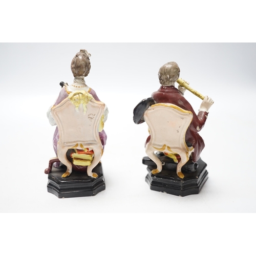 450 - A pair of Staffordshire pearlware figures of musicians seated on chairs, c.1825, 14cm