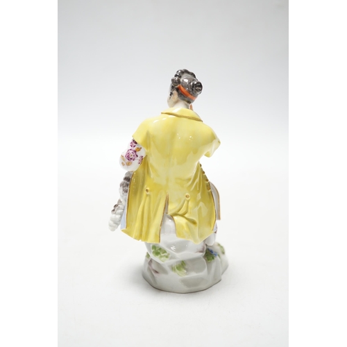 462 - A Meissen group of a girl with a lamb, 20th century, 12.5cm