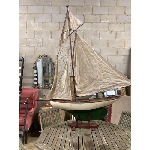 48 - An early 20th century pond yacht c.1920, length 156cm, height with stand 190cm